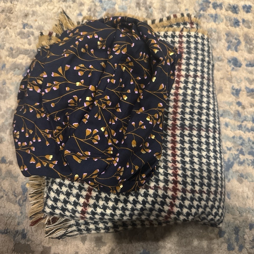 Floral Navy and Houndstooth Scarf Set - Picture 1 of 5